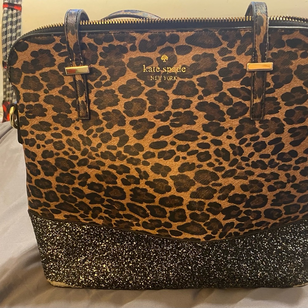 Kate Spade New York
Leopard Print/Black Glitter Tote
